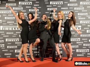 Saxophonist-Pirelli-Night